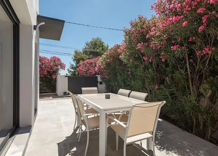 Villa Moon - 600M Plage - Clim - 6 Pers - Cap D\'Agde